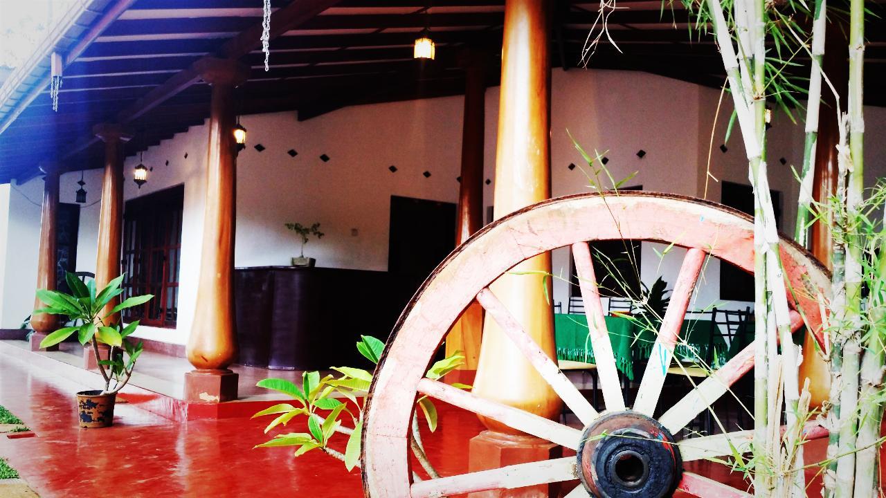 Saubagya Inn Анурадхапура Екстериор снимка